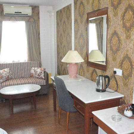 Hotel Easy Crystal Лангкаві Екстер'єр фото